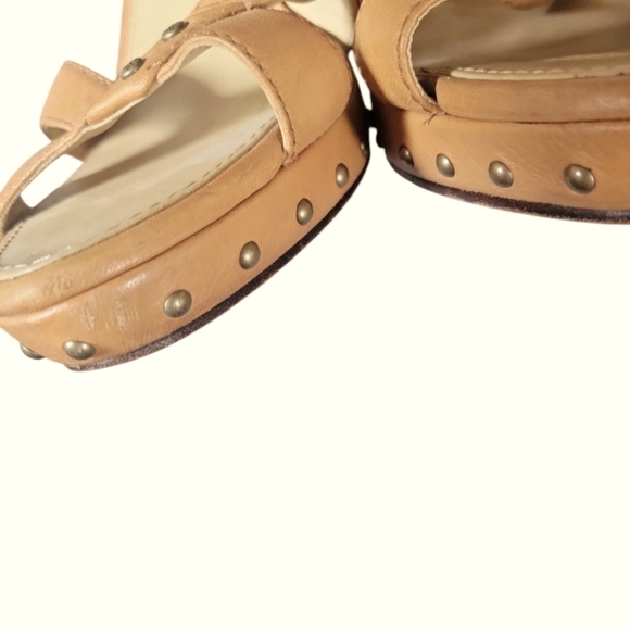 UGG 'Rochelle' Women's Tan Studded Strappy Wedge Stacked Ankle Strap Sandals W8 - Picture 5 of 10
